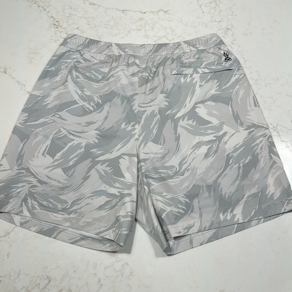 NWOT - Chubbies XL - Picture 4 of 4